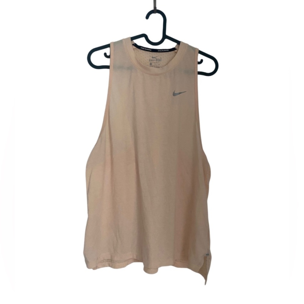 Nike dry fit tank top pretty light peach pink color size M